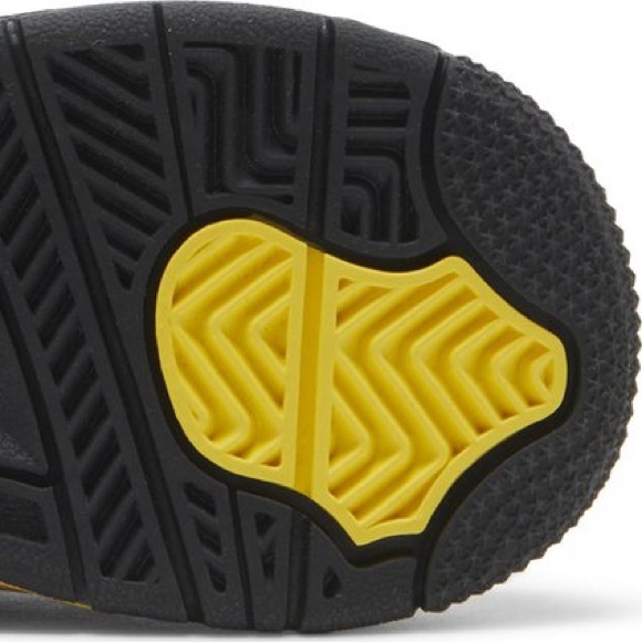 Jordan 4 Retro Thunder (2023) Toddlers Size 6c - Picture 14 of 15